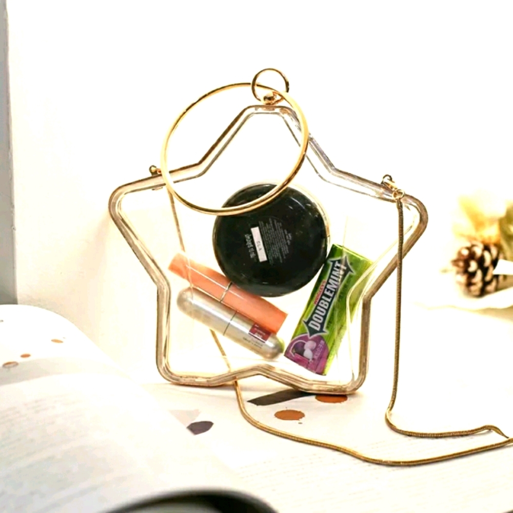 "I'm a Star" clutch